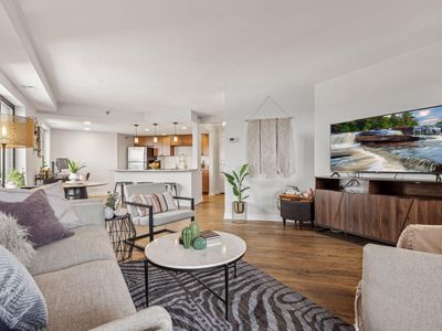 20 2nd St NE UNIT P2202, Minneapolis, MN, 55413