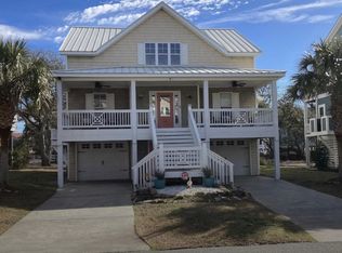107 SE 72nd St, Oak Island, NC 28465