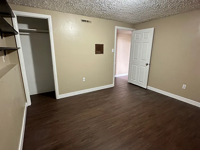 6622 S Georgia Dr — Photo 13