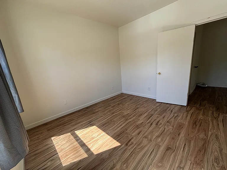 3405 Northlake Way NW #2 — Photo 7