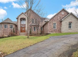 934 Norrington Way, Fenton, MO 63026