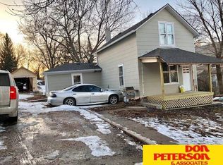 207 S Park St, Hooper, NE 68031