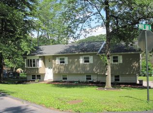 50 Black Walnut Dr, Etters, PA