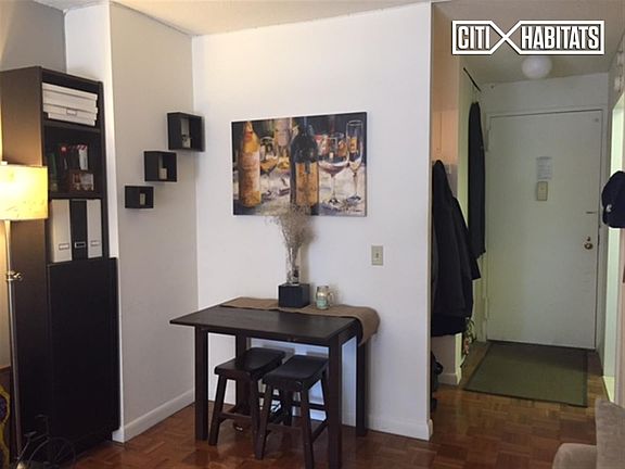 4th image of 211 W 56th St APT 32F