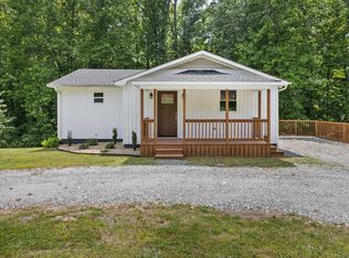 1365 N Pacolet Rd, Campobello, SC 29322