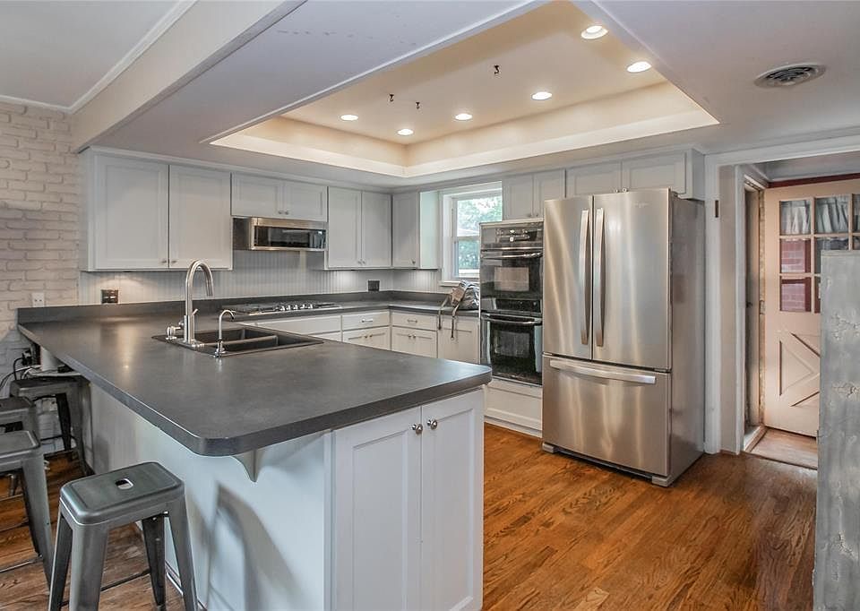 1st image of 508 S Lois Ln