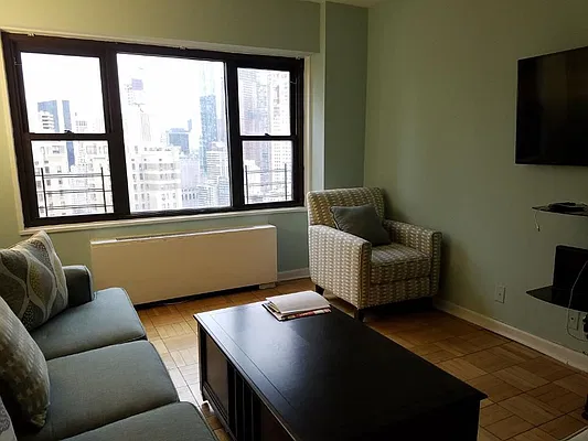 Rented by Upton Realty Group | media 10
