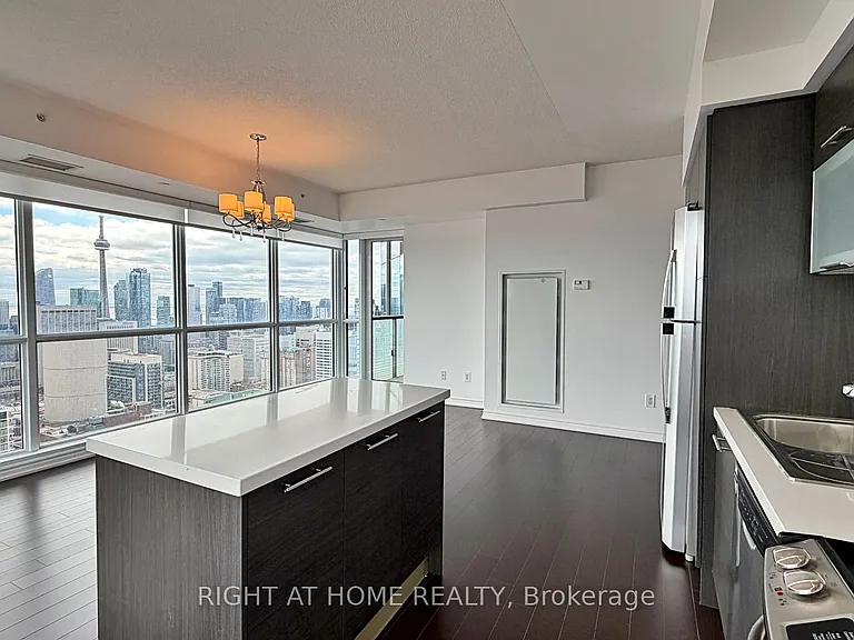 386 Yonge St #4207 — Photo 14