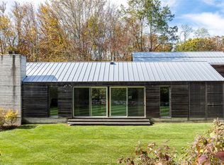 29 Drake Rd, Clinton Corners, NY 12514