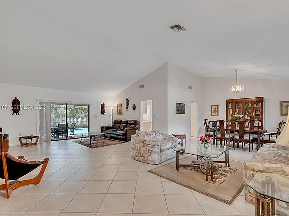 3rd image of 16745 SW 74th Ct