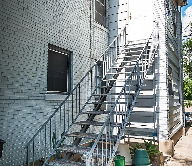 719 W Cannon St — Photo 15