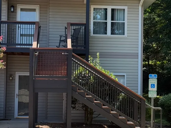 105 Carlyle Way #105, Asheville, NC 28803