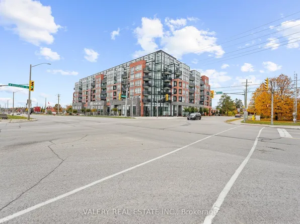 681 Yonge St, Barrie, ON