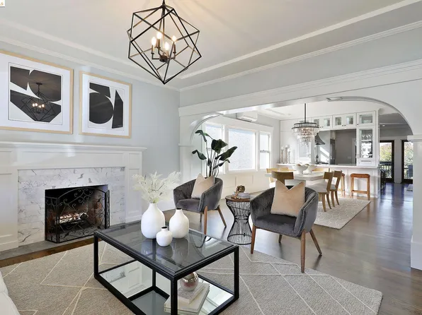 5511 Thomas Ave, Oakland, CA 94618