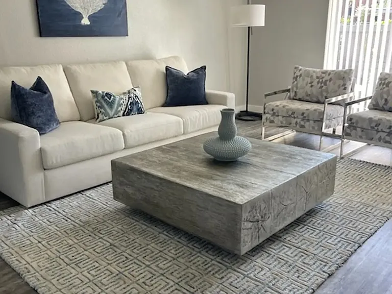 Skylar Pointe — Photo 7