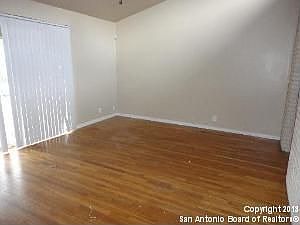 3rd image of 211 Bexar Dr