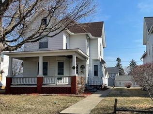306 9th Ave, Sterling, IL 61081