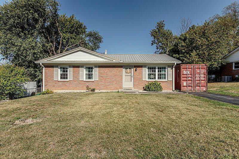 1st image of 2409 Shandon Dr