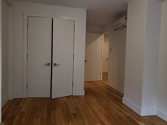 Rented by Lodger Corp | media 14