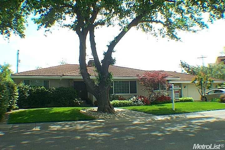 1st image of 2660 Kadema Dr