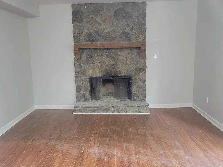 2323 Wingfoot Pl #3 — Photo 6