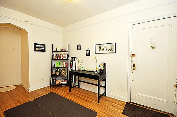 Rented by M.Woods & Associates | media 1