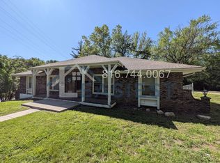 11329 E 72nd St, Raytown, MO 64133