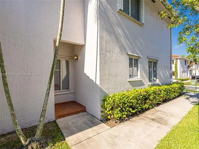 10245 SW 154th Pl #112-3 — Photo 7