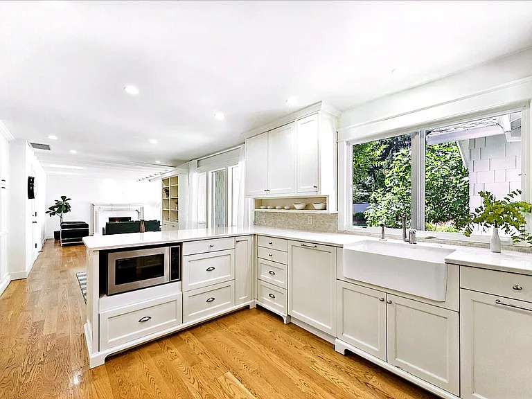 4242 Cobb Way — Photo 15