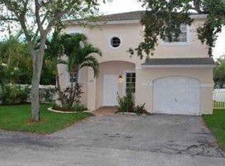 11972 NW 12th St, Pembroke Pines, FL 33026