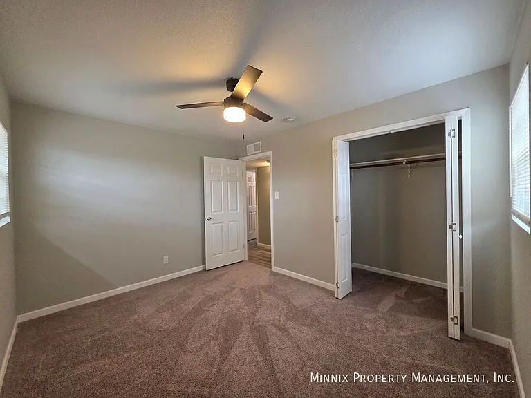 4603 Mercedes Dr — Photo 19
