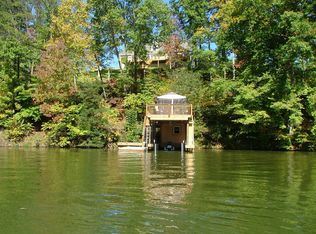 2160 Navigation Pt, Goodview, VA 24095