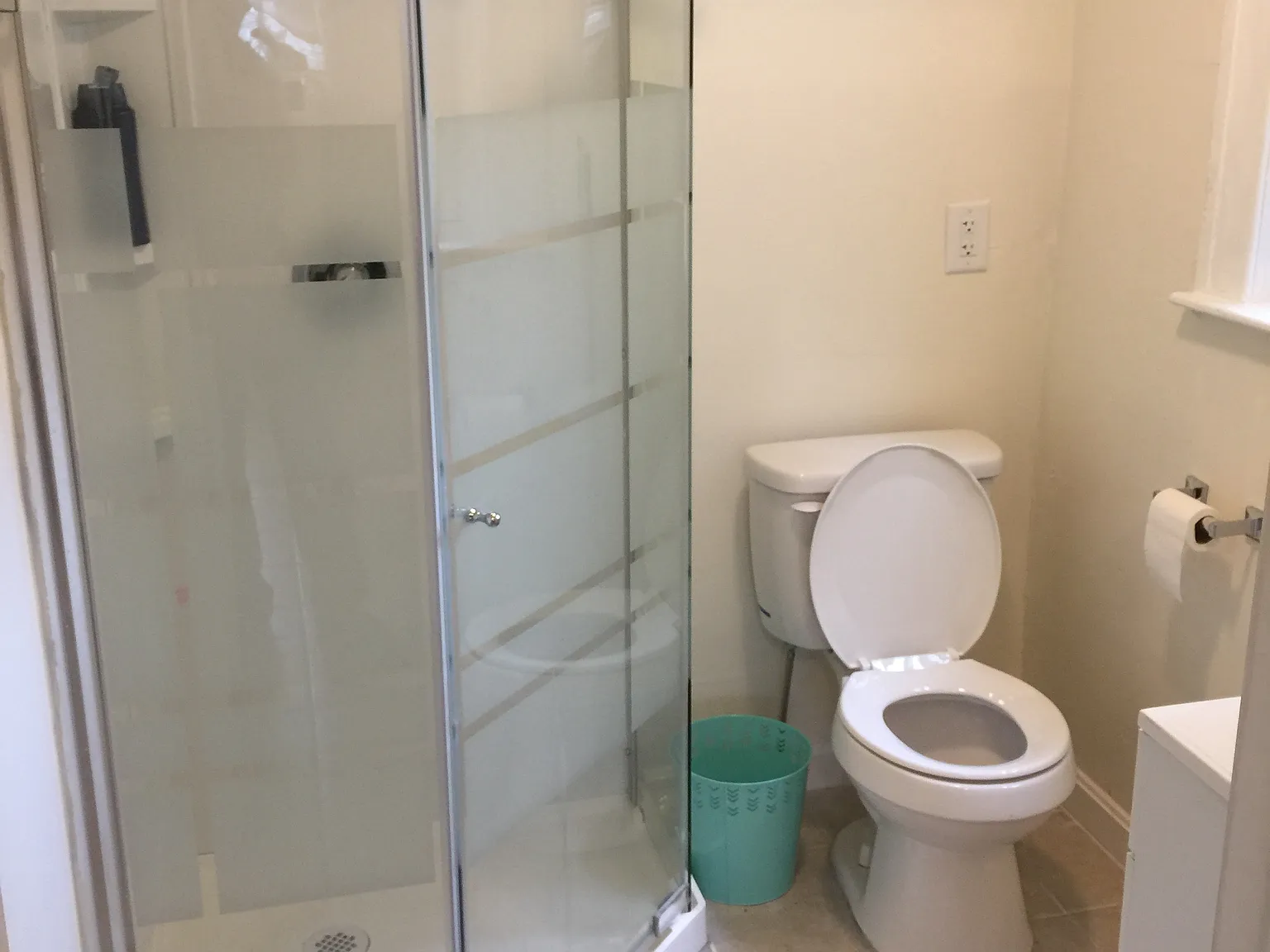 75 Georgia Ave — Photo 4