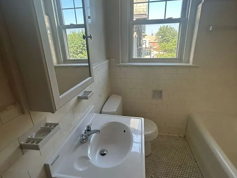 182 Elm St — Photo 18