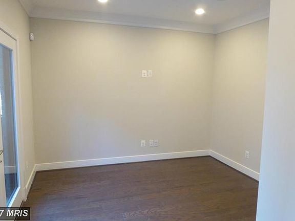 3rd image of 1522 16th Ct N