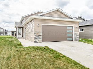 609 38th Ave E, West Fargo, ND 58078