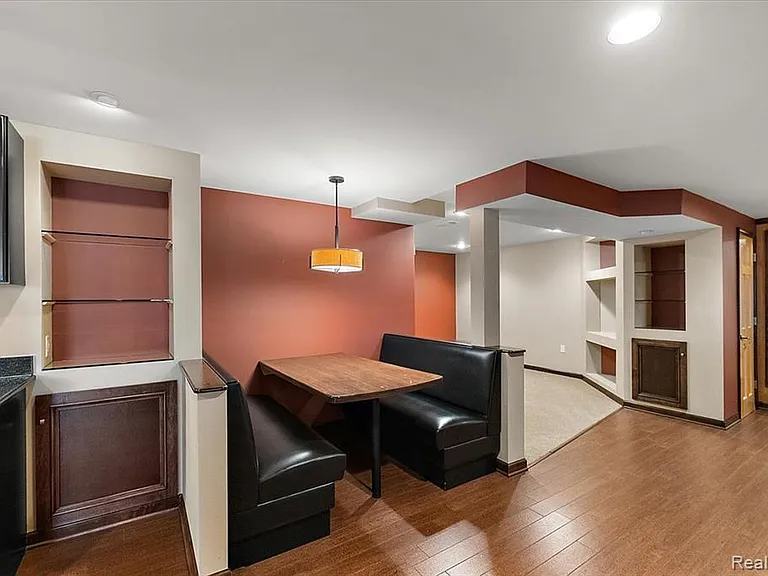 43054 Oxford Ct — Photo 7