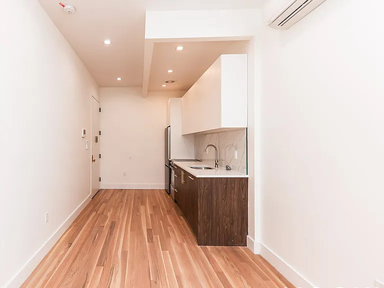 263 Stockholm St #2B — Photo 11