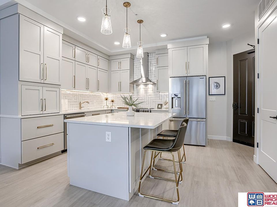 1st image of 947 O St #904
