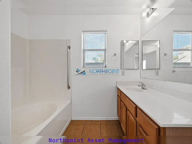 3220 S 81st Dr — Photo 13