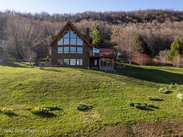 106 Porcupine Road, Grahamsville, NY 12740