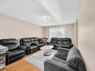 120 N Castlebrook Rise NE, Calgary, AB T3J1P1