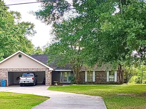 1004 Hugh Dr, Saint Martinville, LA 70582