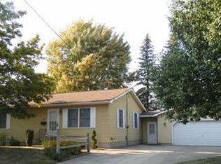1907 Prairie St, Essexville, MI