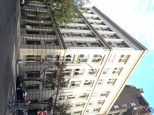 Rented by ELK Investors | media 52