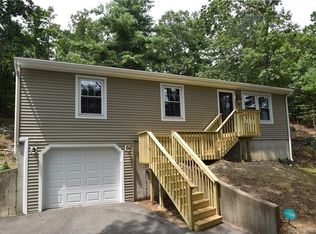 471 Crystal Lake Rd, Tolland, CT 06084