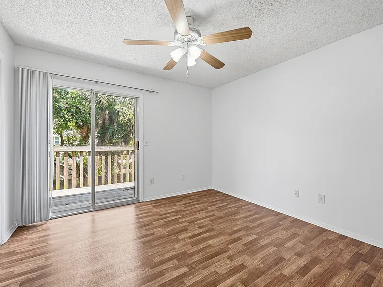 2210 Marsh Point Rd #2210 — Photo 14