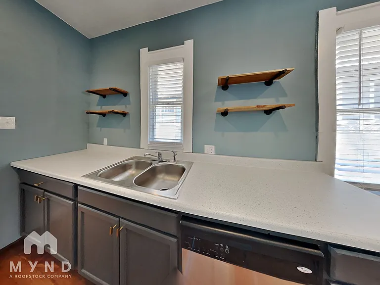 4624 Junius St #B — Photo 3