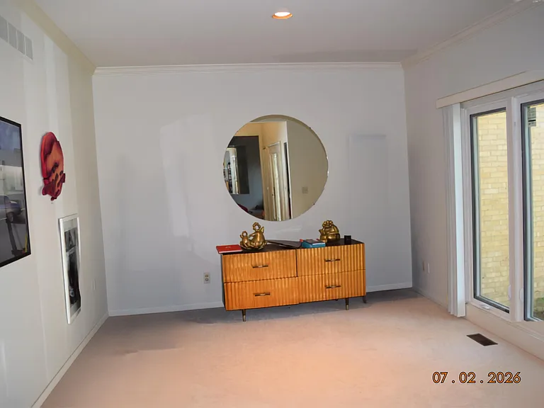 1431 Provincial Dr — Photo 2