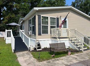 14 Shamrock Cir, Murrells Inlet, SC 29576